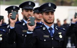 طلبة كلية الرباط الجامعية في غزة