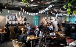 المقاهي التي تستغل البنات في السعودية