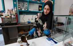 سيدة من غزة تقتتح مقهى