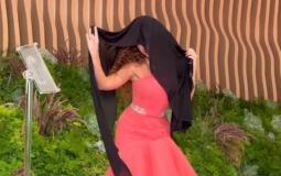رقصة الفنانة ميريام فارس بغطاء أسود