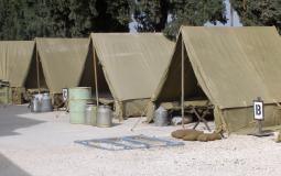 مخيمات جنود الجيش الاسرائيلي داخل القواعد العسكرية