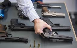 أسلحة نارية - مسدسات