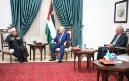 الرئيس محمود عباس يستقبل مفتي القدس محمد حسين