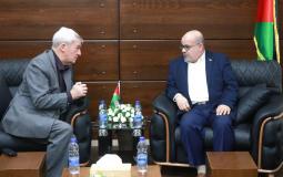 لقاء "الدعليس" برئيس مؤسسة التفكير البريطانية