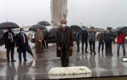 الأمين العام للأمم المتحدة "أنطونيو غوتيرش" يضع اكليلا من الزهور على ضريح ضحايا انفجار مرفأ بيروت