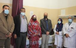 غزة: أطباء ينجحون بإجراء عملية استئصال ورم دماغي لمريضة بوضعية الجلوس  