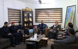 لجنة الداخلية بالتشريعي تتفقد سير العمل في مركز شرطة معسكر جباليا