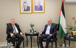حسين الشيخ يلتقي الأمين العام لاتحاد عمال فلسطين