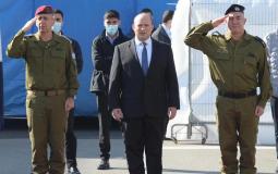 نفتالي بينيت خلال زيارة قواعد سلاح البحرية الإسرائيلي