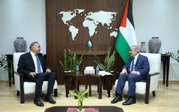 لقاء رئيس الوزراء محمد اشتية بالسفير المغربي الجديد في فلسطين