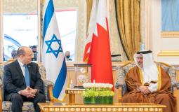 بينيت يعقد مباحثات مع ولي عهد البحرين في المنامة