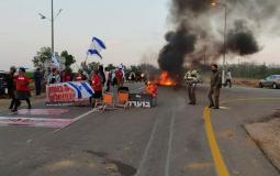 مستوطنون يتظاهرون عند معبر كرم أبو سالم