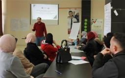 فلسطينيات تنظم ورشة توعية