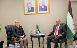 لقاء حسين الشيخ مع سفيرة فنلندا لدى فلسطين