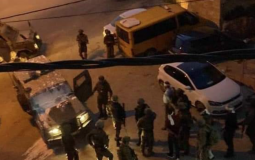 قوة إسرائيلية تعتقل عدة أشخاص من كوبر