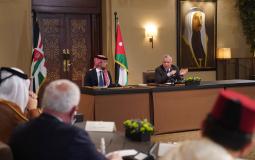 ملك الأردن خلال استقباله أعضاء اللجنة الوزارية العربية