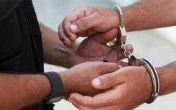 الشرطة برام الله تقبض على تاجر مخدرات صادر بحقه حكم 15 عاماً وغرامة مالية بقيمة 15 ألف دينار أردني