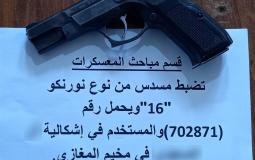 مصادرة مسدس استخدم في شجار عائلي سط قطاع غزة