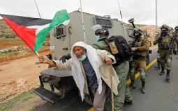 الاحتلال يعتدي على الفلسطينيين في مسافر يطا