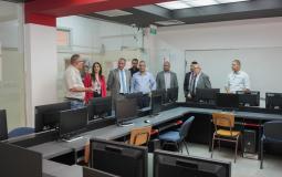 بنك فلسطين يقدم مجموعة أجهزة حاسوب لجامعة القدس