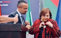 الرئيس الإيطالي يمنح وزيرة الصحة الفلسطينية وسام نجمة إيطاليا الكبرى