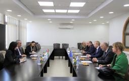 تفاصيل اجتماع حسين الشيخ مع وفد أوروبي رفيع المستوى برام الله