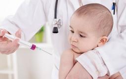تطعيم الأطفال - توضيحية