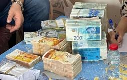 الأموال المصادرة من قبل شرطة الاحتلال من المحال التجارية في الداخل