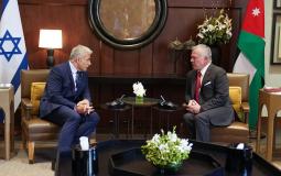 رئيس الوزراء الاسرائيلي يائير لابيد في لقاء مع الملك عبدالله الثاني