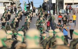 عرض عسكري لكتائب القسام في ذكرى أسر جندي إسرائيلي