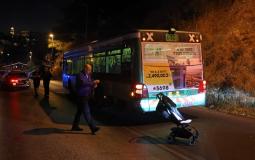 حافلة المستوطنين التي اطلق النار عليها في القدس اليوم