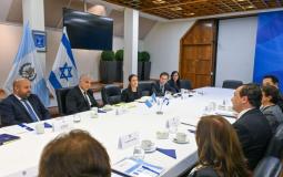 رئيس الوزراء الاسرائيلي يائير لابيد مع وزير خارجية دولة غواتيمالا