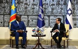 رئيس الكونغو فيليكس تشيسكيدي مع الرئيس الاسرائيلي يتسحاق هرتسوغ