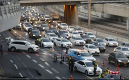 انهيار يتسبب بإغلاق طريق سريع في تل أبيب