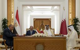 أمير قطر والرئيس المصري يشهدان التوقيع على مذكرات تفاهم