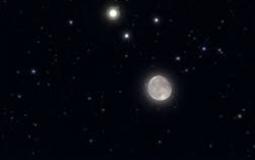 مساء اليوم .. سماء السعودية تتزين باقتران كوكبين