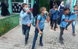 طلاب مدرسة قيسارية في جحر الديك وسط قطاع غزة