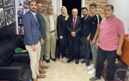 القاهرة: وفد من "الديمقراطية" يزور أكاديمية الفلسطيني للتطوير