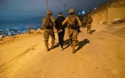 الاحتلال يعلن اعتقال فلسطينيي بزعم تنفيذه عمليات ضد إسرائيليين