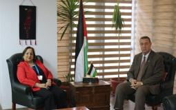 سفير فلسطين بالقاهرة يستقبل وزيرة الصحة د.مي الكيلة