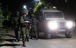 اشتباكات مسلحة في نابلس وحملة اعتقالات في الضفة والقدس