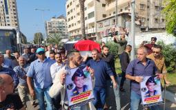 جانب من تشييع جثمان فاطمة البرناوي أول أسيرة في الثورة المعاصرة