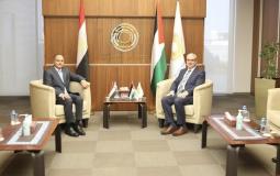 لقاء محافظ سلطة النقد بالسفير المصري لدى فلسطين