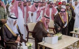 أمير الرياض يدشن صالتي سفر بمطار الملك خالد