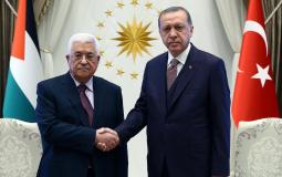 الرئيس الفلسطيني محمود عباس والرئيس التركي رجب طيب أردوغان