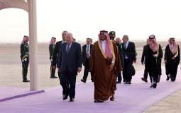 من وصول الرئيس عباس إلى السعودية