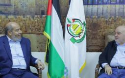 تفاصيل لقاء وفد حماس مع ناصر القدوة في غزة