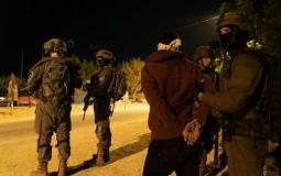 اعتقال شاب في جنين ومستوطنين يعتدون على المواطنين وسط الخليل