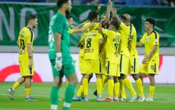 لاعبوا نادي التعاون في مباراة سابقة حيث يلتقي اليوم ضد الخليج في دوري روشن السعودي