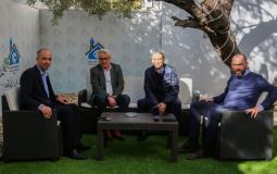 تور وينسلاند خلال لقاء مدير مؤسسة بيت الصحافة بلال جاد الله في غزة